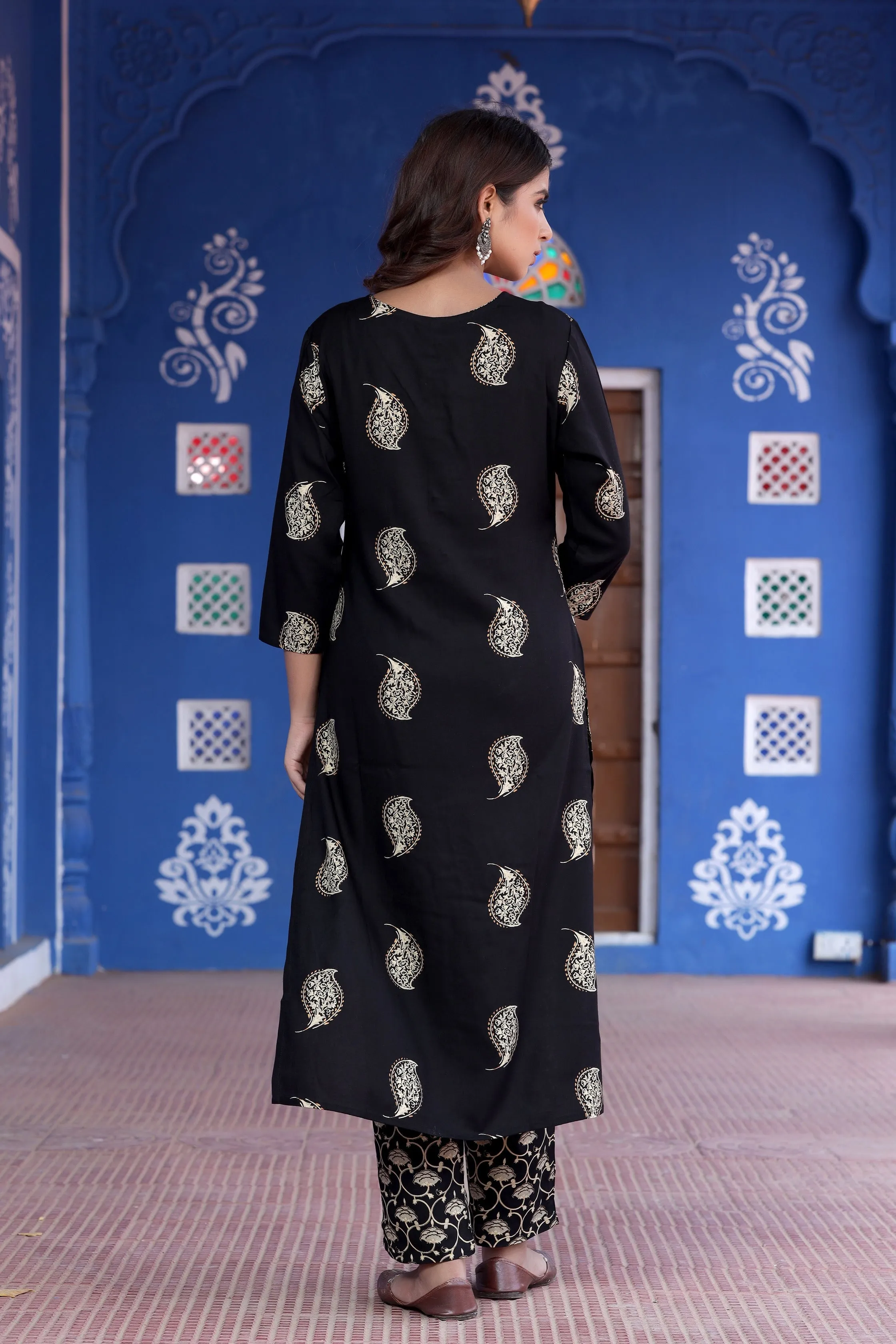 Women Black Printed Kurta Set